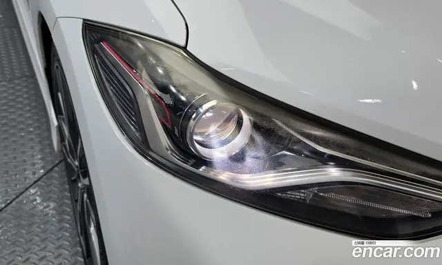 Hyundai Avante 2016 1.6 автомат (гидро), миниатюра 8