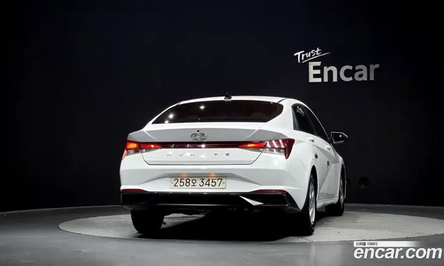 Hyundai Avante 2021 1.6 автомат (гидро), миниатюра 4