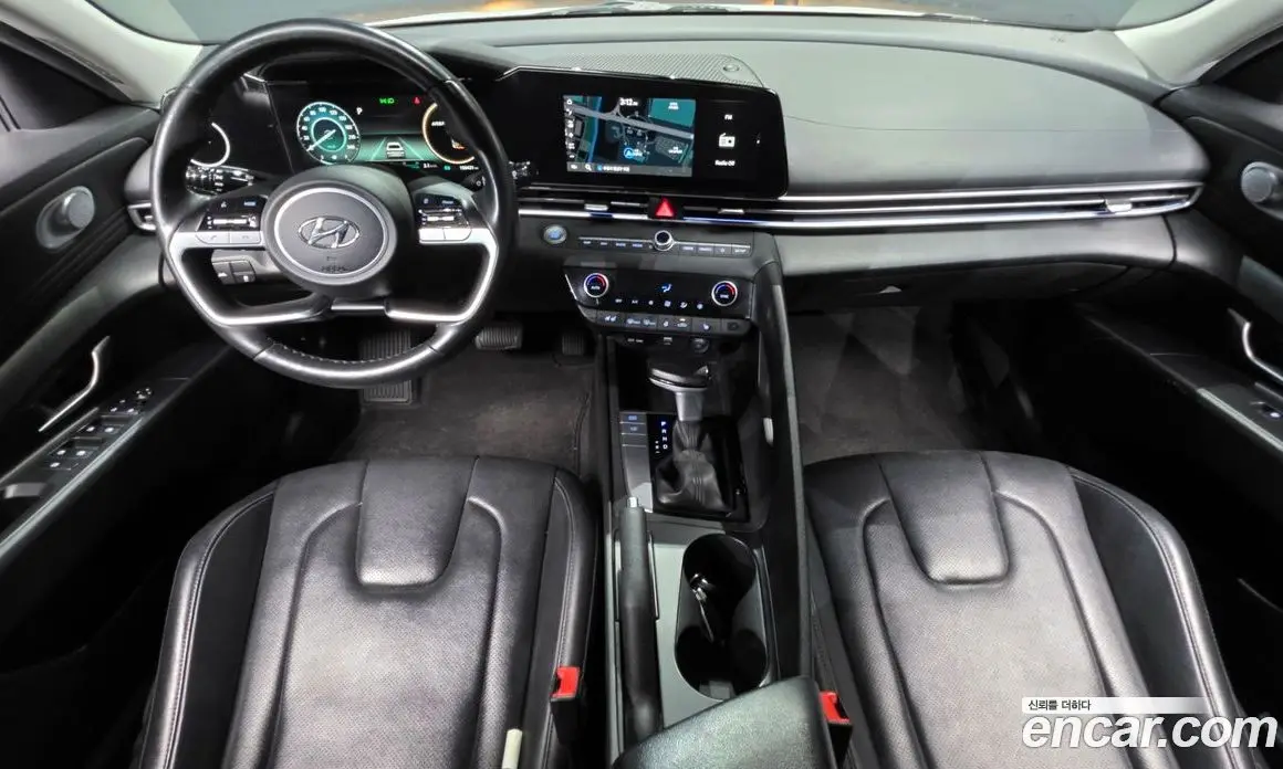 Hyundai Avante 2021 1.6 автомат (гидро), фото 7