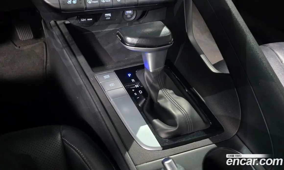 Hyundai Avante 2021 1.6 автомат (гидро), фото 9