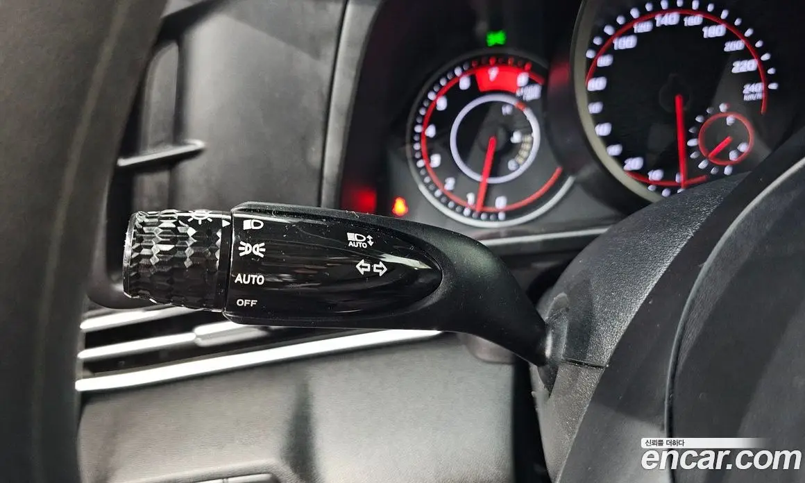 Hyundai Avante 2023 1.6 автомат (гидро), фото 15