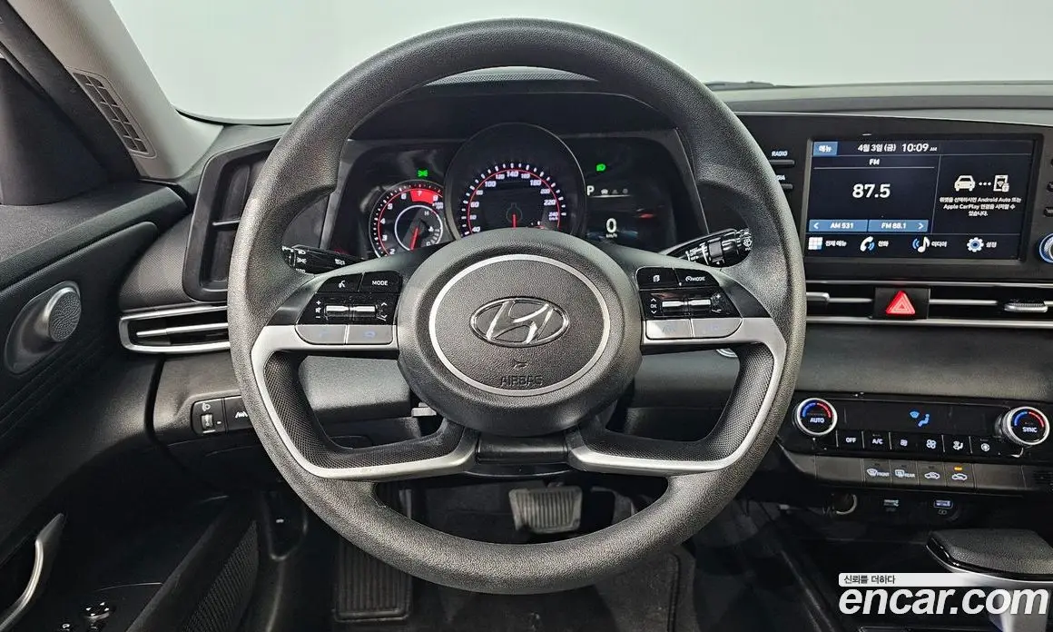 Hyundai Avante 2023 1.6 автомат (гидро), фото 16