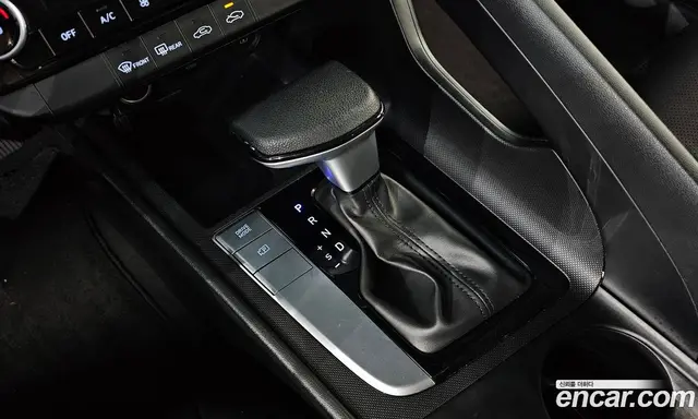 Hyundai Avante 2023 1.6 автомат (гидро), миниатюра 9