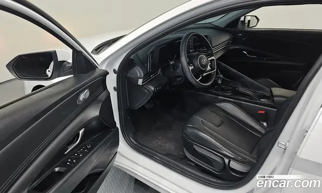 Hyundai Avante 2023 1.6 автомат (гидро), миниатюра 10