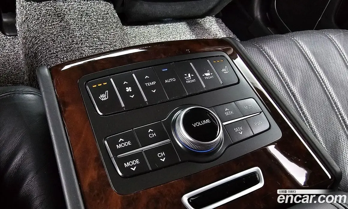 Hyundai Equus 2011 3.8 автомат (гидро), фото 17