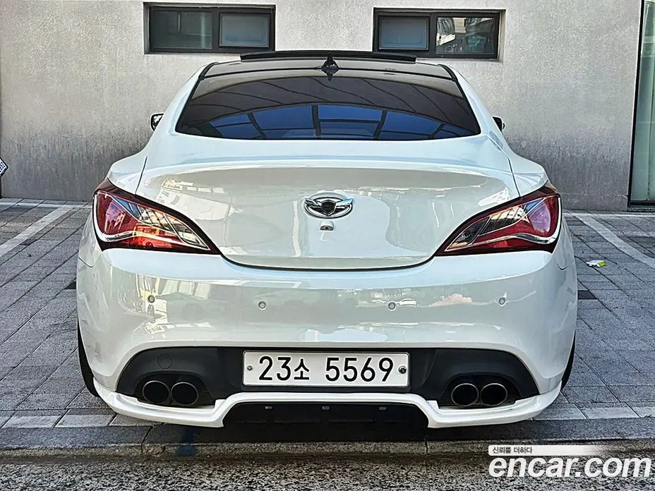 Hyundai Genesis 2010 3.8 автомат (гидро), фото 12