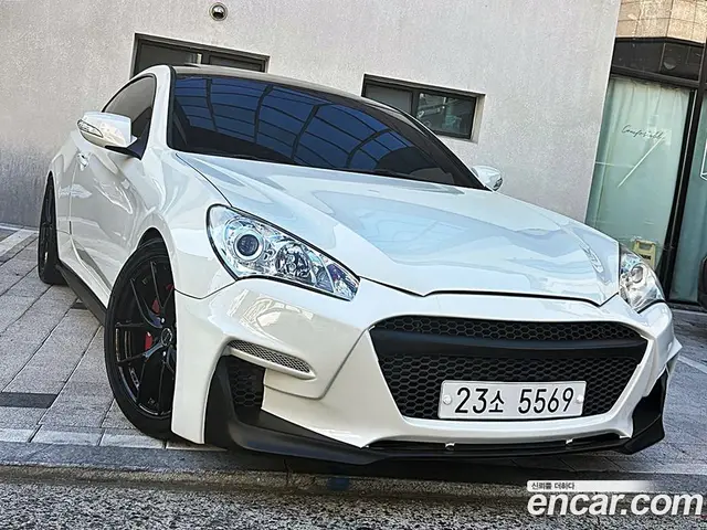 Hyundai Genesis 2010 3.8 автомат (гидро), миниатюра 3