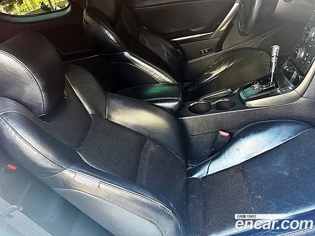 Hyundai Genesis 2010 3.8 автомат (гидро), миниатюра 10