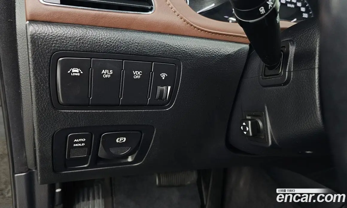 Hyundai Genesis 2011 3.8 автомат (гидро), фото 16