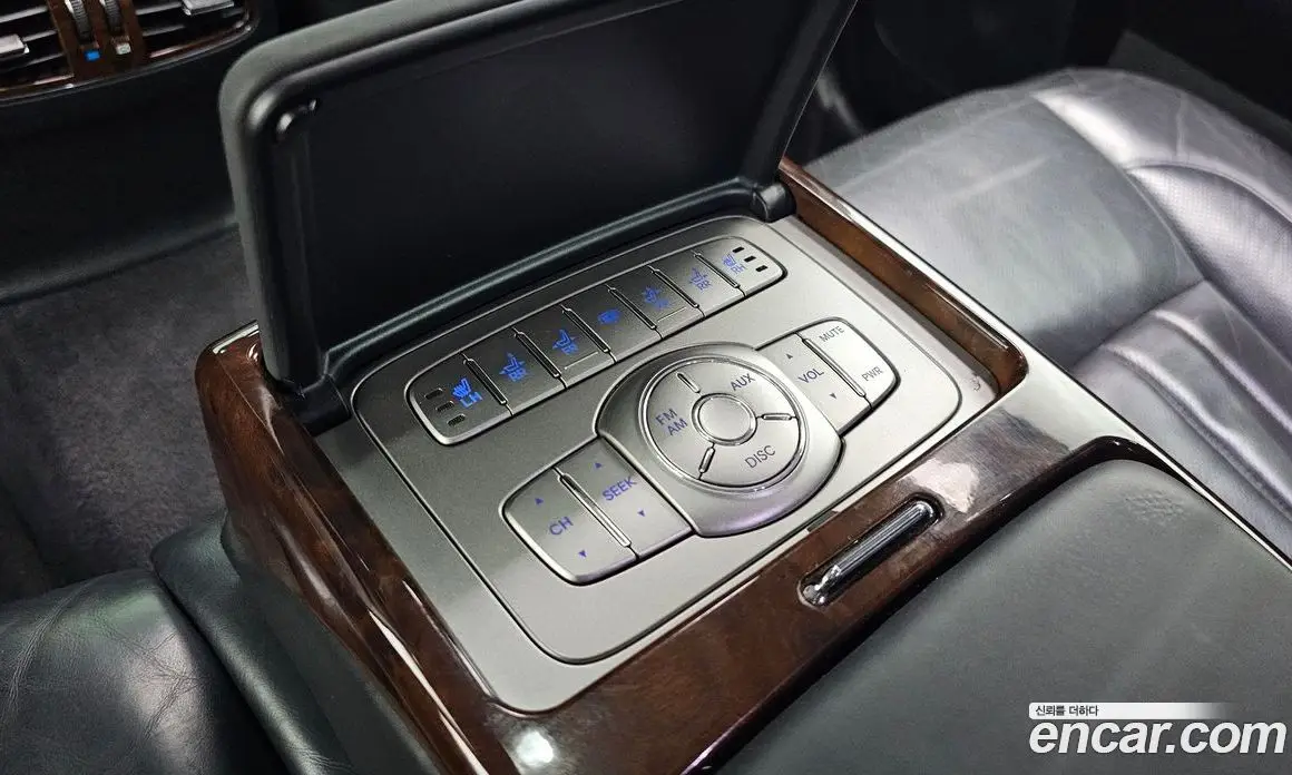 Hyundai Genesis 2011 3.8 автомат (гидро), фото 18