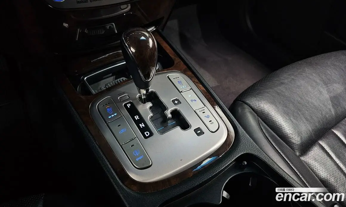 Hyundai Genesis 2011 3.8 автомат (гидро), фото 9
