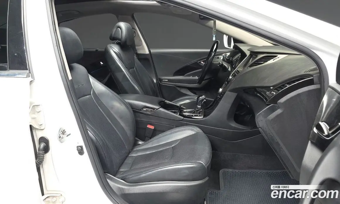 Hyundai Grandeur 2012 3.0 автомат (гидро), фото 11