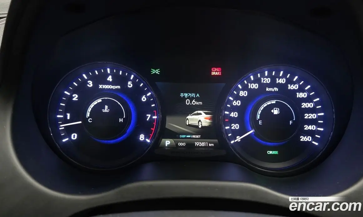 Hyundai Grandeur 2012 3.0 автомат (гидро), фото 8