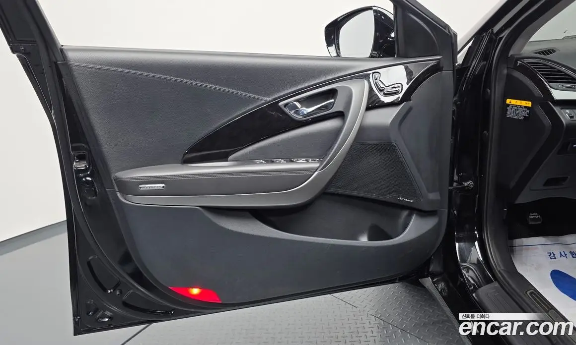 Hyundai Grandeur 2014 3.0 автомат (гидро), фото 14
