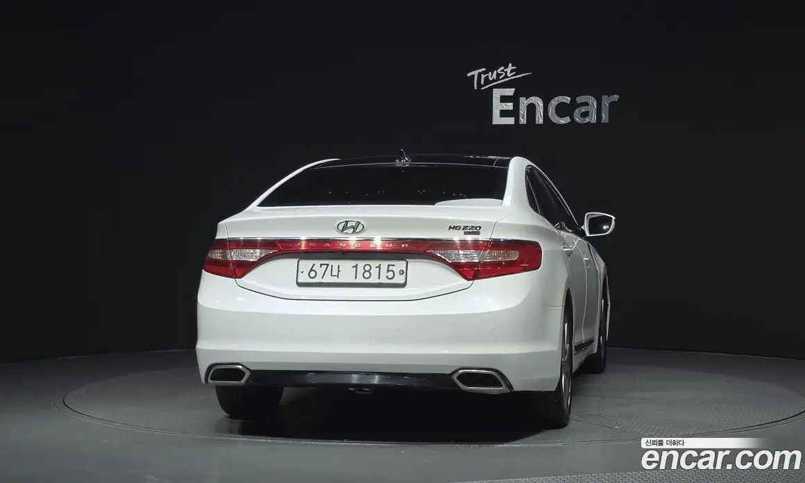 Hyundai Grandeur 2014 2.2 автомат (гидро), фото 4 Hyundai Grandeur 2014 2.2 автомат (гидро), фото 4