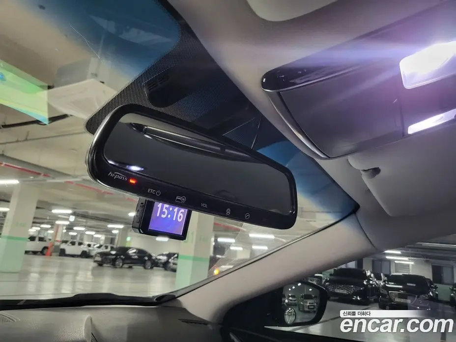 Hyundai Grandeur 2015 2.4 автомат (гидро), фото 13