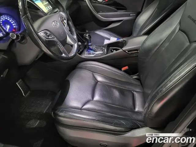 Hyundai Grandeur 2015 2.4 автомат (гидро), миниатюра 8