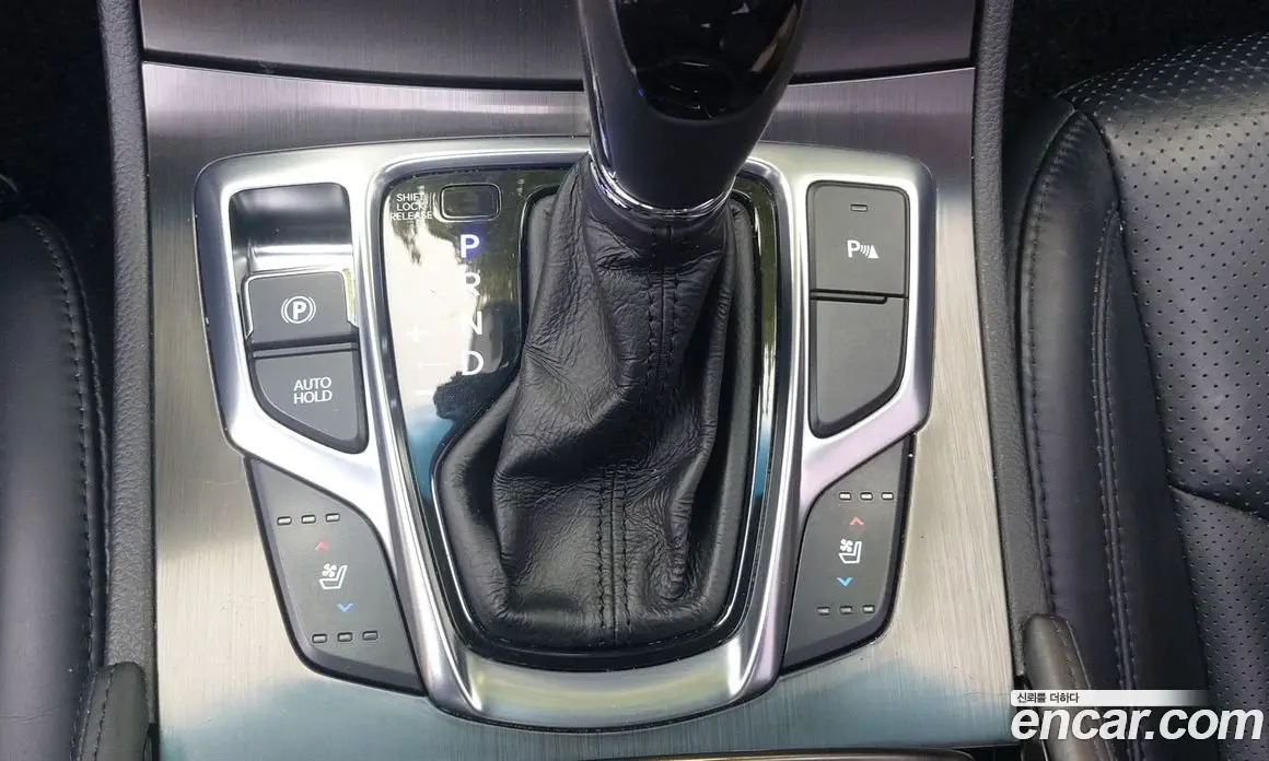 Hyundai Grandeur 2015 2.4 автомат (гидро), фото 11
