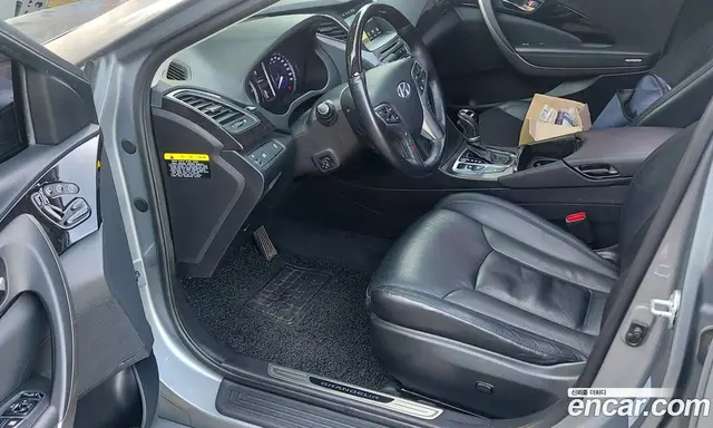 Hyundai Grandeur 2015 2.4 автомат (гидро), миниатюра 12