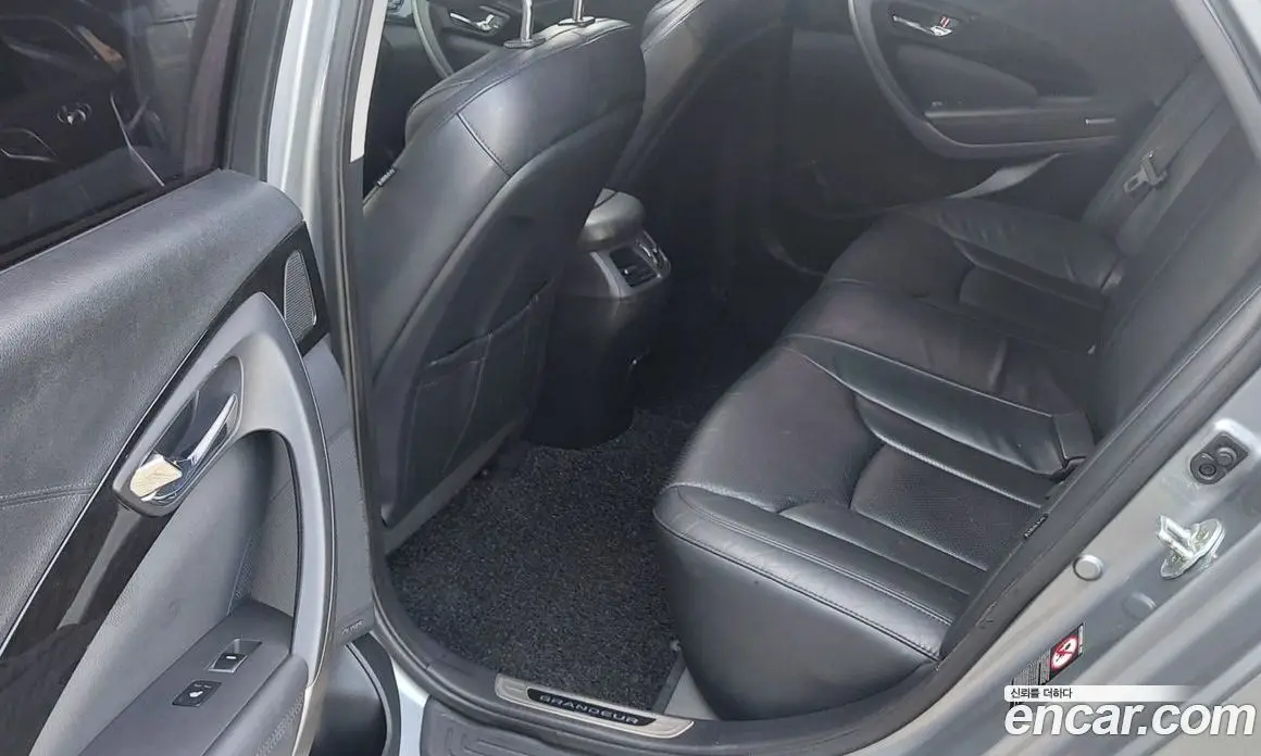 Hyundai Grandeur 2015 2.4 автомат (гидро), фото 13