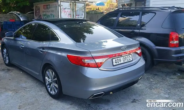 Hyundai Grandeur 2015 2.4 автомат (гидро), миниатюра 5