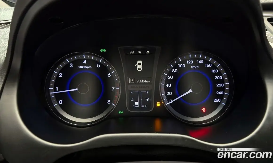 Hyundai Grandeur 2016 2.4 автомат (гидро), фото 8