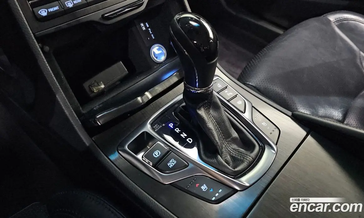 Hyundai Grandeur 2016 3.0 автомат (гидро), фото 9