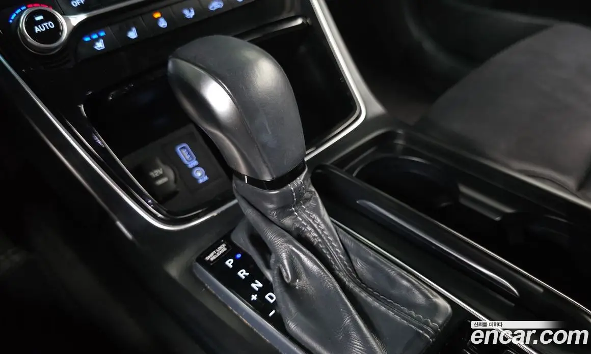 Hyundai Grandeur 2017 2.4 автомат (гидро), фото 8 Hyundai Grandeur 2017 2.4 автомат (гидро), фото 8