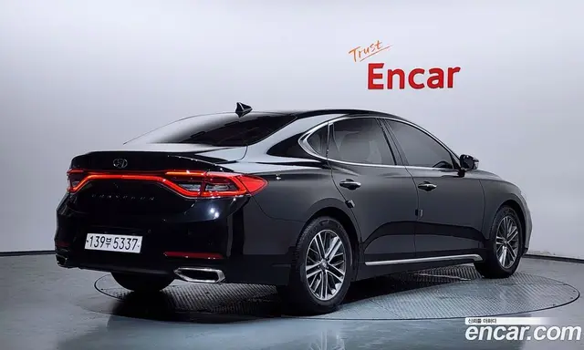 Hyundai Grandeur 2017 2.4 автомат (гидро), миниатюра 2