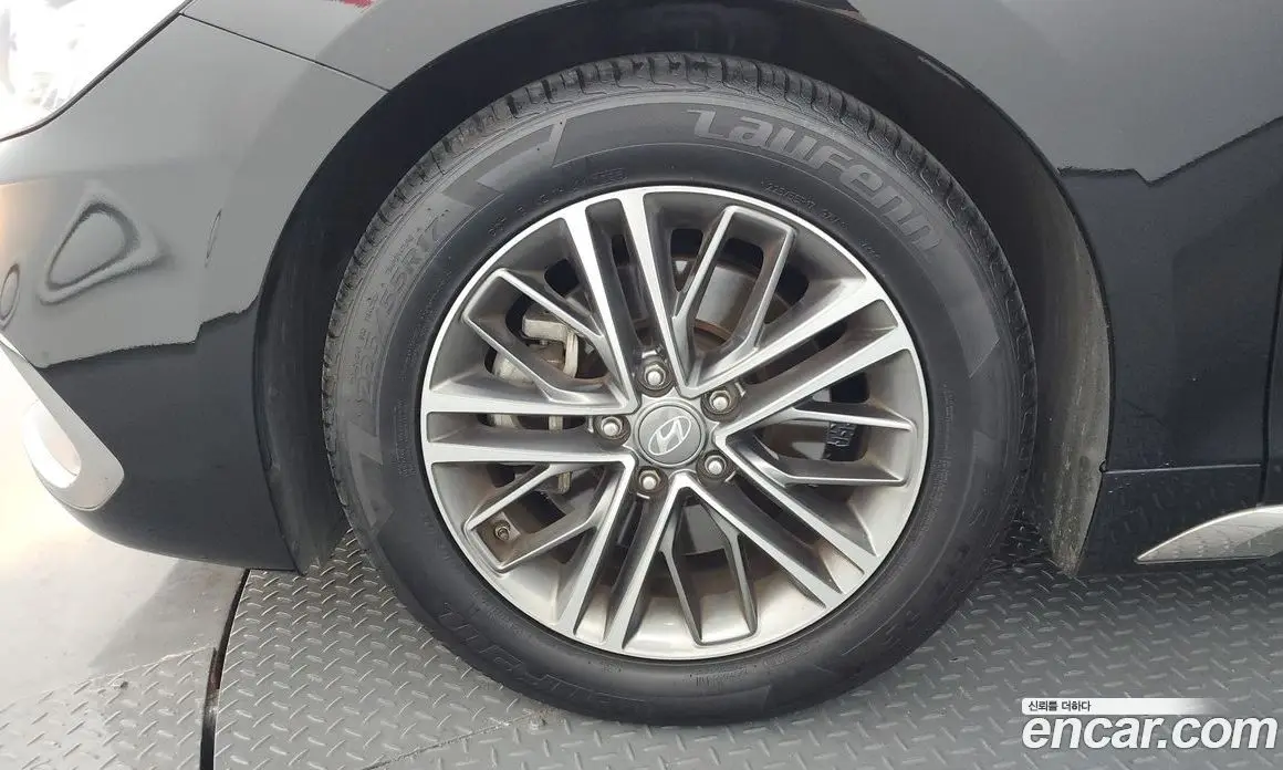Hyundai Grandeur 2017 2.4 автомат (гидро), фото 5