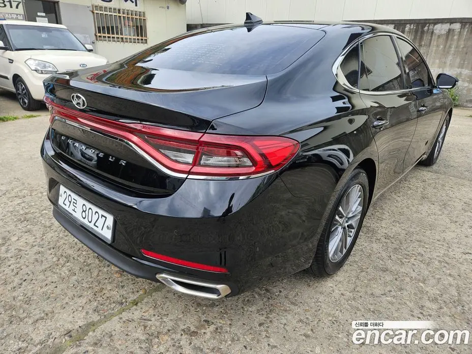 Hyundai Grandeur 2017 2.4 автомат (гидро), фото 3
