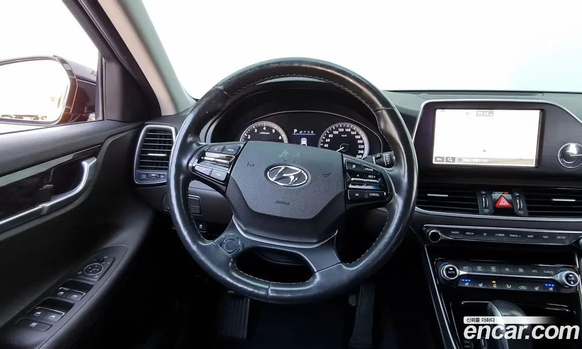 Hyundai Grandeur 2017 3.0 автомат (гидро), фото 13