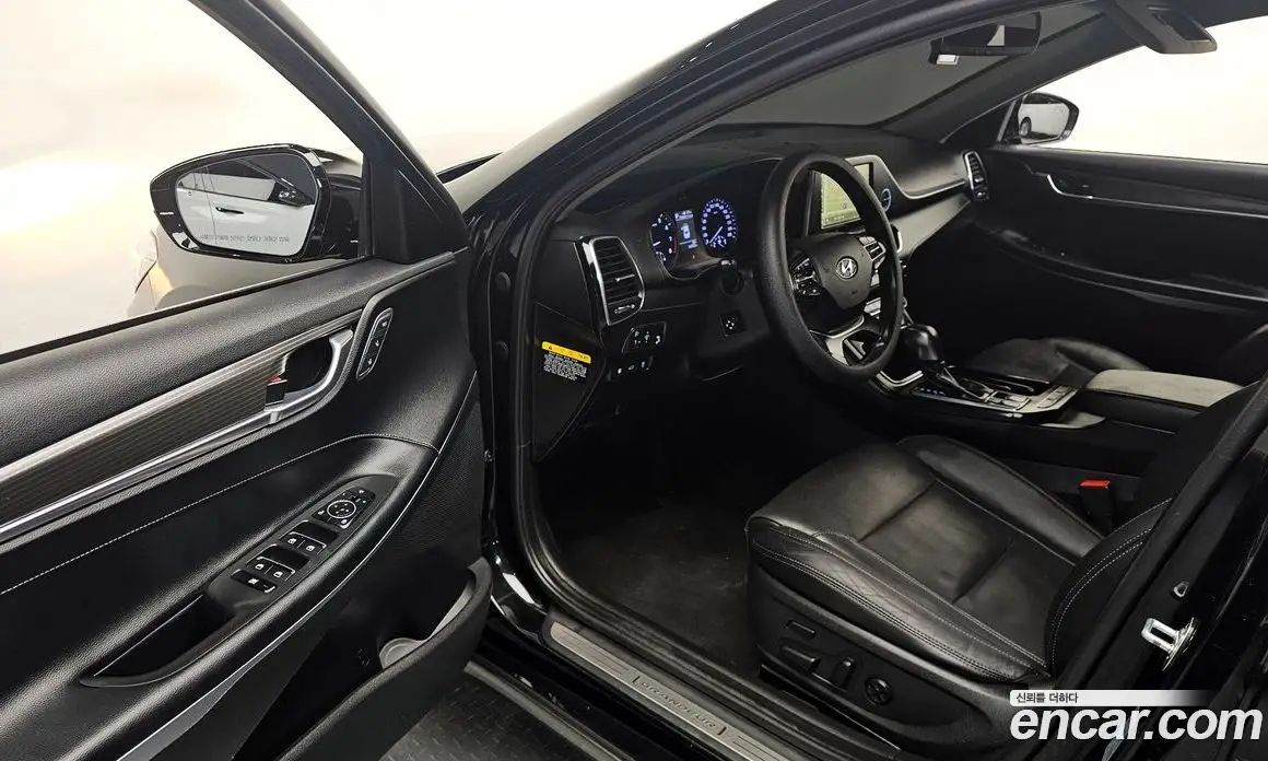 Hyundai Grandeur 2017 2.4 автомат (гидро), фото 10