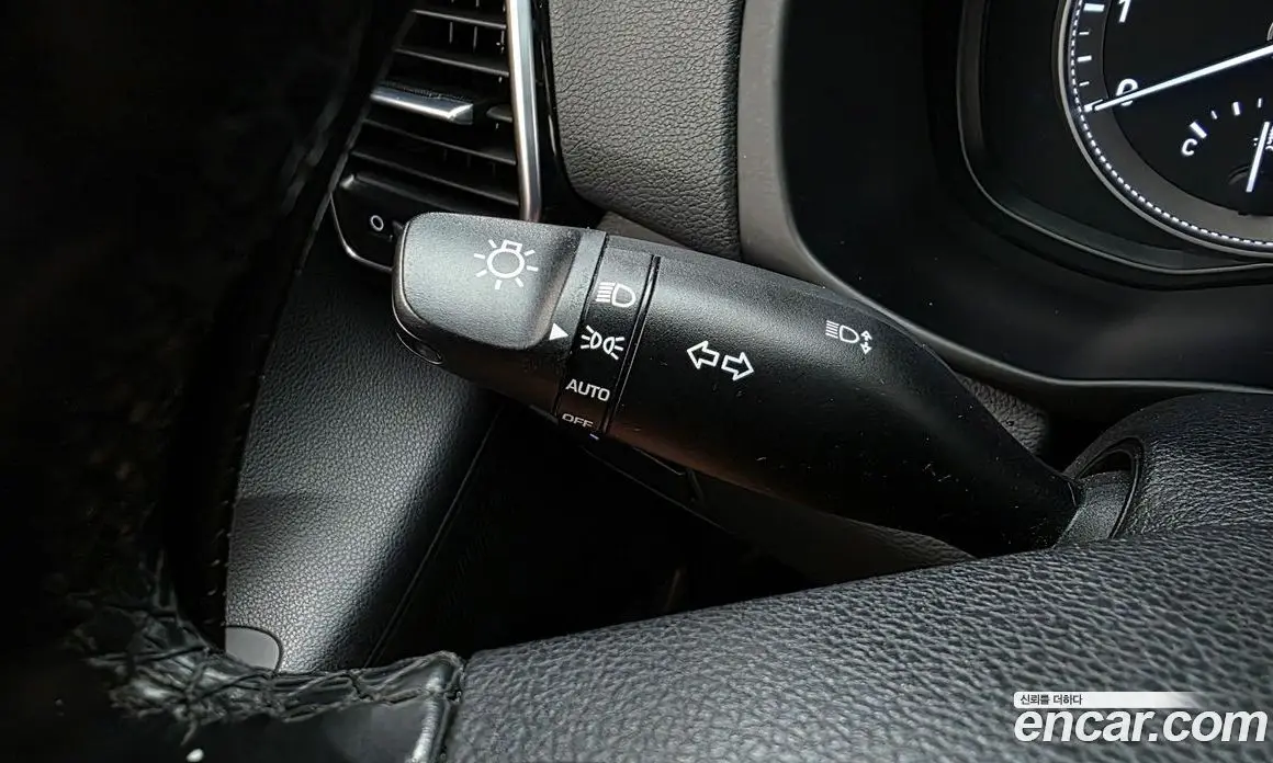 Hyundai Grandeur 2018 2.4 автомат (гидро), фото 18