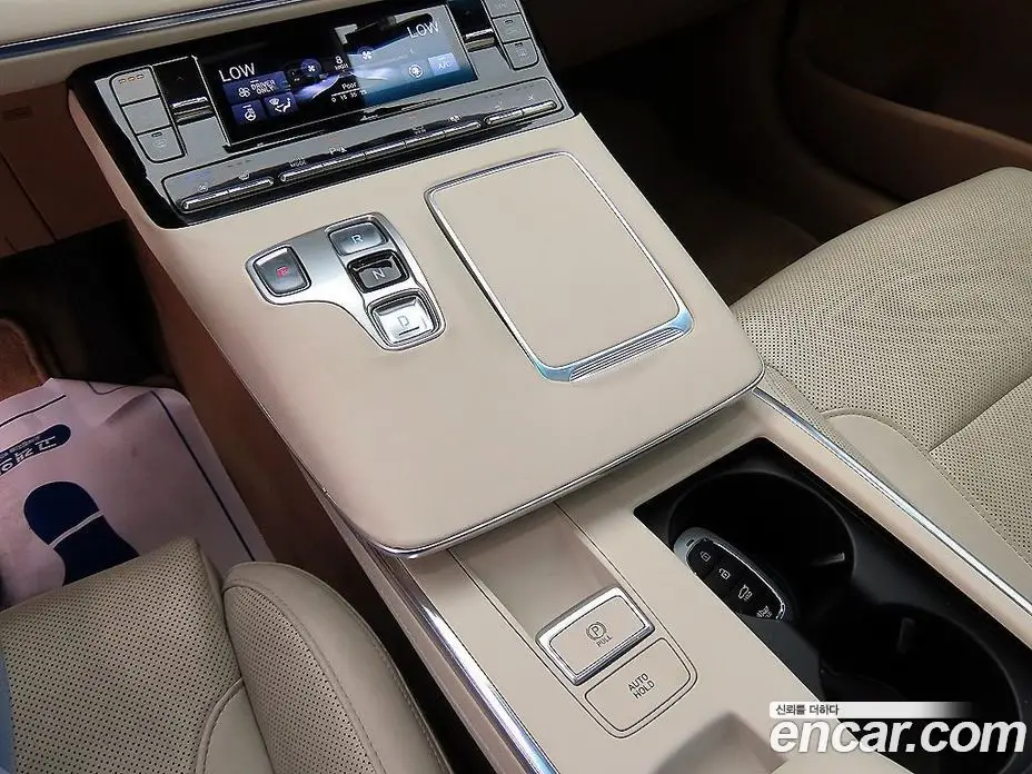 Hyundai Grandeur 2020 2.4 автомат (гидро), фото 11