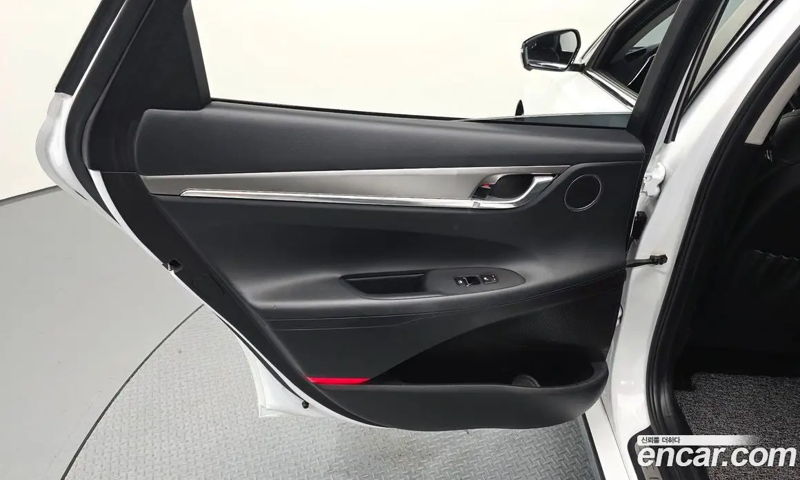 Hyundai Grandeur 2020 2.5 автомат (гидро), фото 15