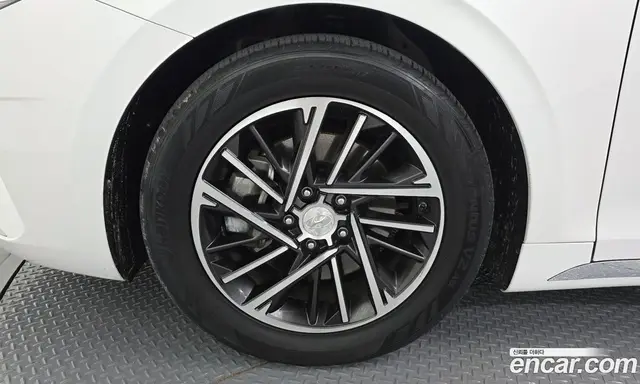Hyundai Grandeur 2020 2.5 автомат (гидро), миниатюра 5