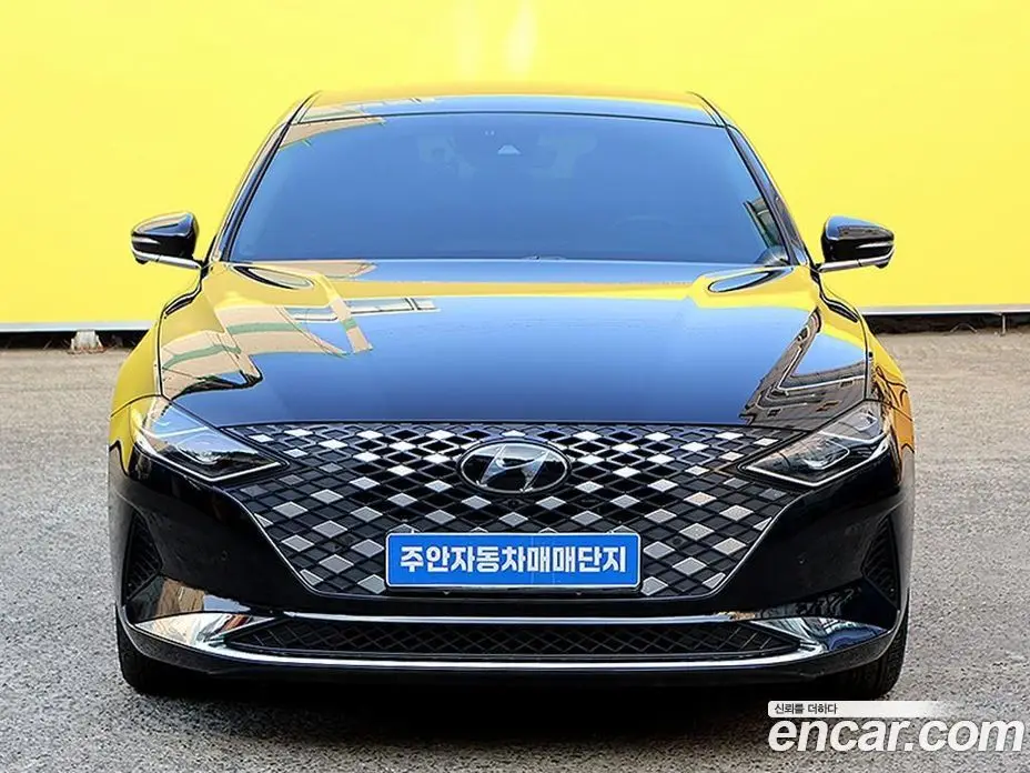 Hyundai Grandeur 2022 2.4 автомат (гидро), фото 3