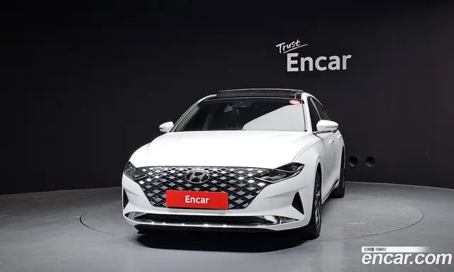 Hyundai Grandeur 2022 2.4 автомат (гидро), миниатюра 3