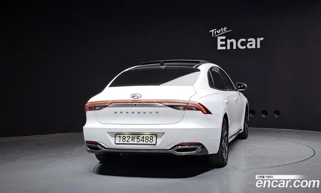 Hyundai Grandeur 2022 2.4 автомат (гидро), миниатюра 4