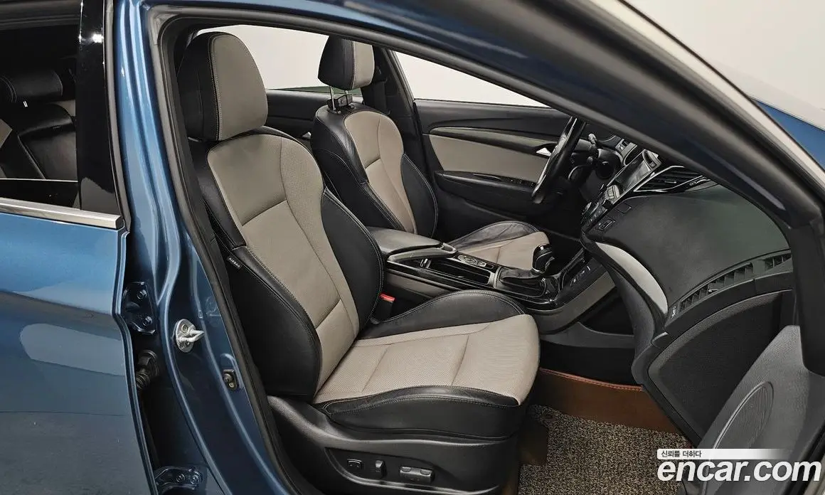 Hyundai i40 2016 1.7 автомат (гидро), фото 15