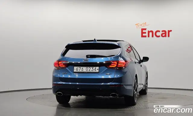 Hyundai i40 2016 1.7 автомат (гидро), миниатюра 3