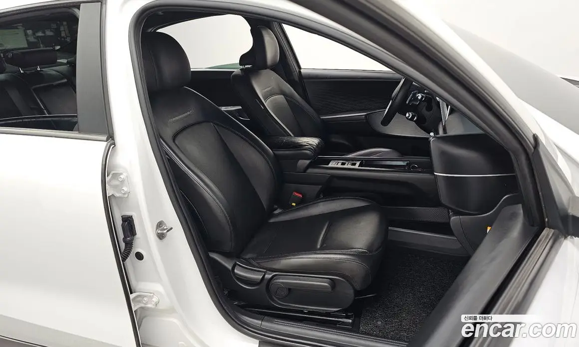 Hyundai Ioniq 6 2022 0.1 автомат (гидро), фото 17