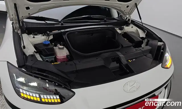 Hyundai Ioniq 6 2022 0.1 автомат (гидро), миниатюра 6