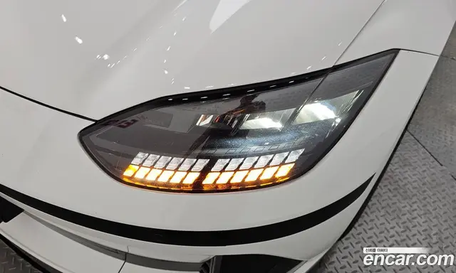 Hyundai Ioniq 6 2022 0.1 автомат (гидро), миниатюра 8