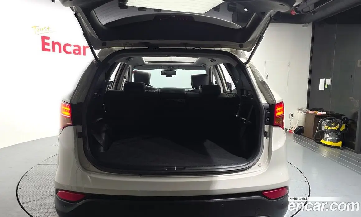Hyundai Santa Fe 2013 2.0 автомат (гидро), фото 20 Hyundai Santa Fe 2013 2.0 автомат (гидро), фото 20