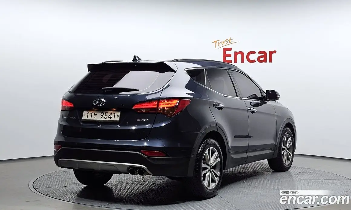 Hyundai Santa Fe 2015 2.0 автомат (гидро), фото 2 Hyundai Santa Fe 2015 2.0 автомат (гидро), фото 2