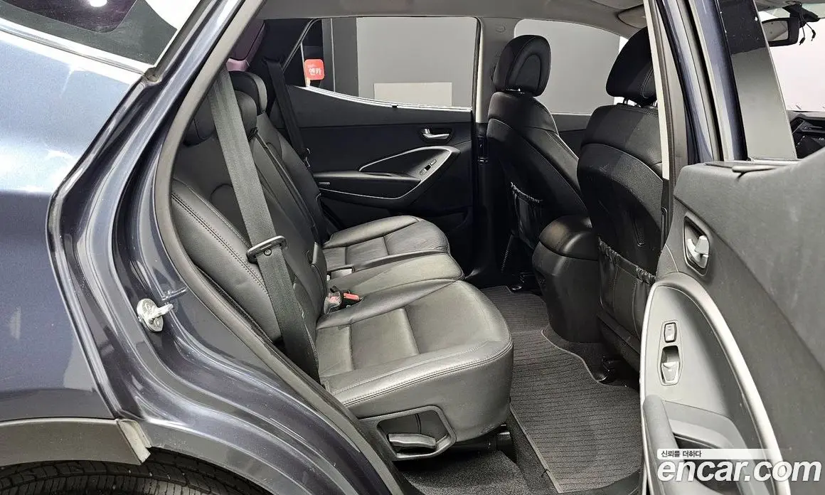 Hyundai Santa Fe 2015 2.0 автомат (гидро), фото 17 Hyundai Santa Fe 2015 2.0 автомат (гидро), фото 17