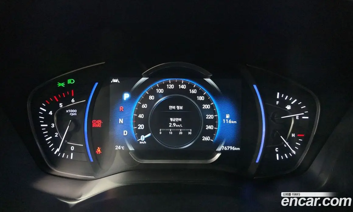 Hyundai Santa Fe 2018 2.0 автомат (гидро), фото 11