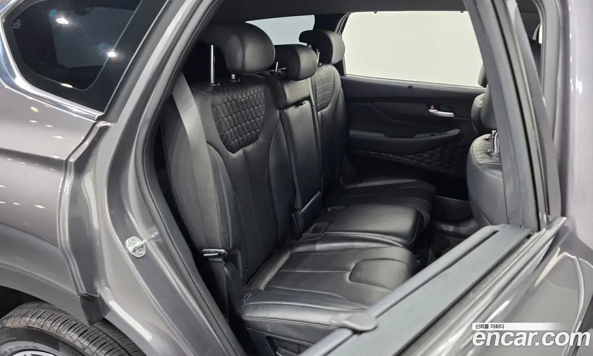 Hyundai Santa Fe 2018 2.0 автомат (гидро), фото 18 Hyundai Santa Fe 2018 2.0 автомат (гидро), фото 18